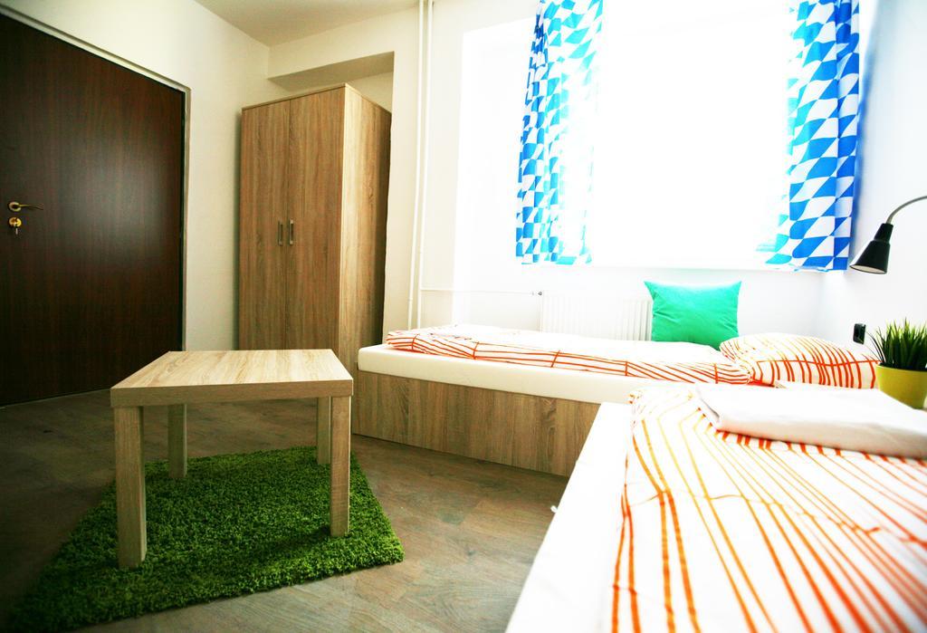 Hostel Bratislava By Freddie الغرفة الصورة